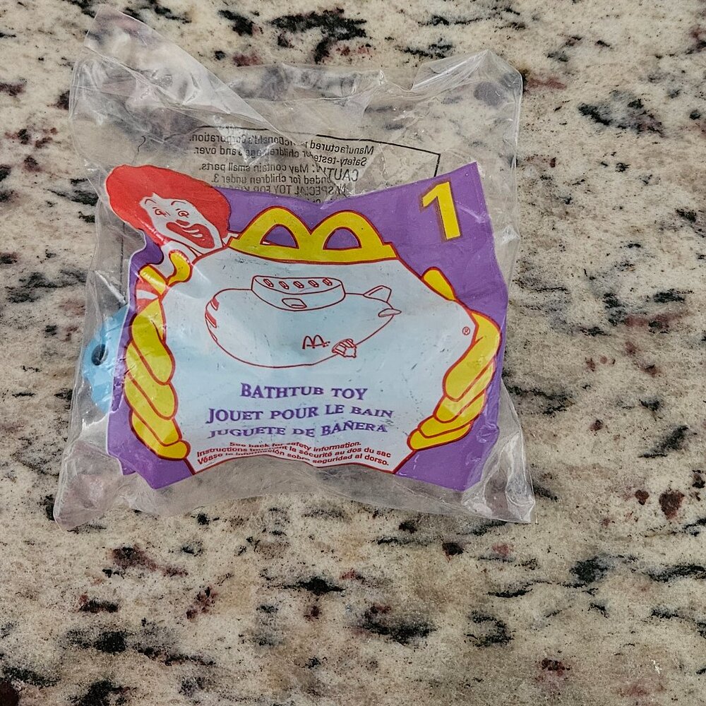 NEW UNOPENED VINTAGE 1998 McDonalds Bathtub Toy Submarine